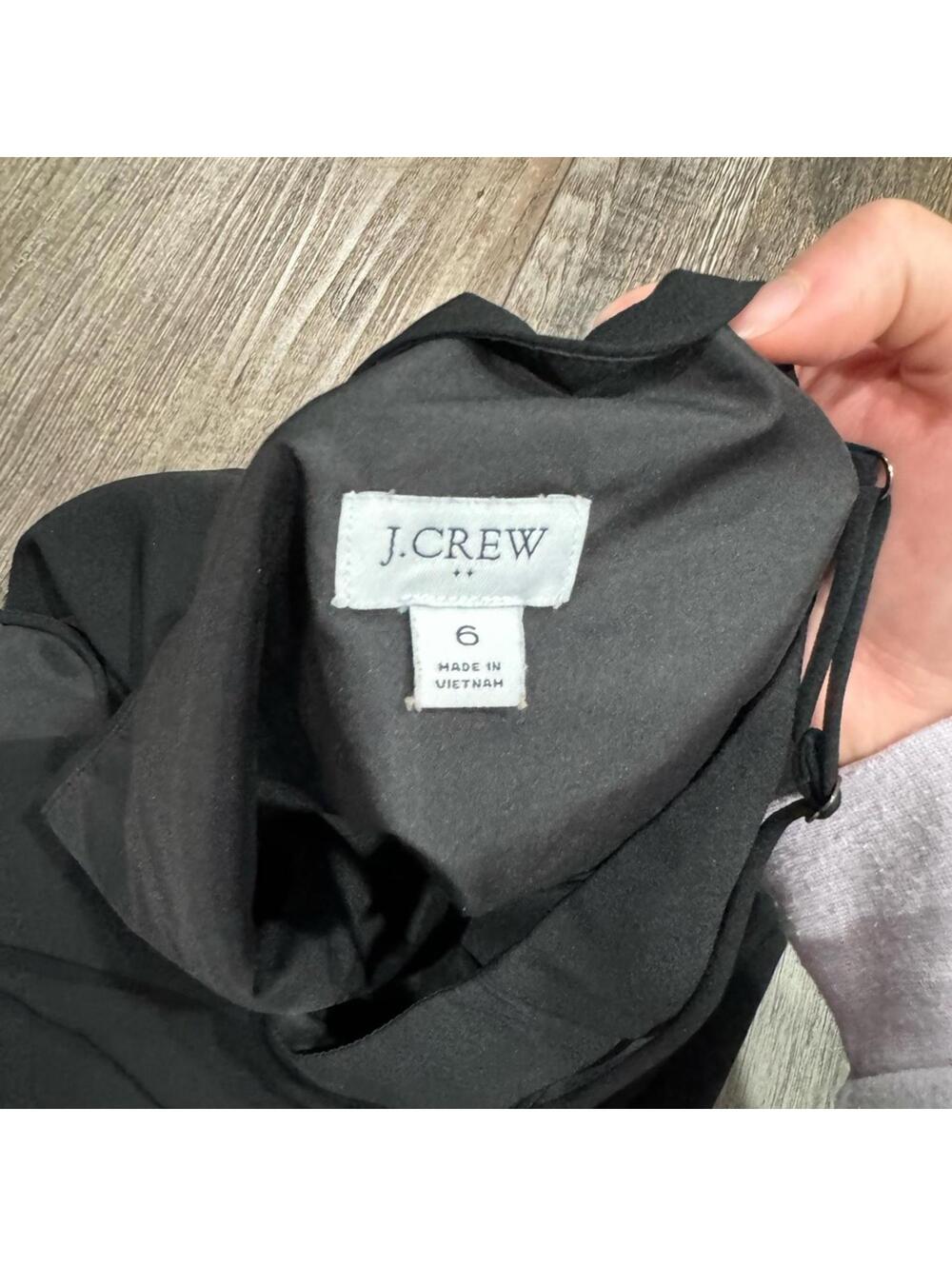J.Crew Black Scalloped Cami Tank Top Structured Minimalist Coquette 6 - Picture 6 of 9